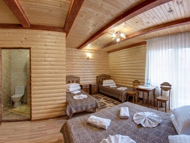 Чотиримістний  мансардний номер